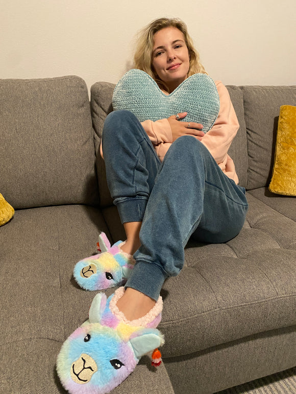 llama-stay-womens-slippers-2-oooh-yeah-socks