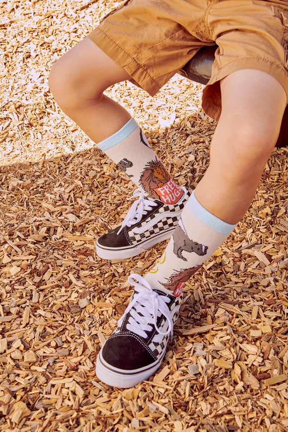 free-hugs-kids-crew-socks-2-oooh-yeah-socks